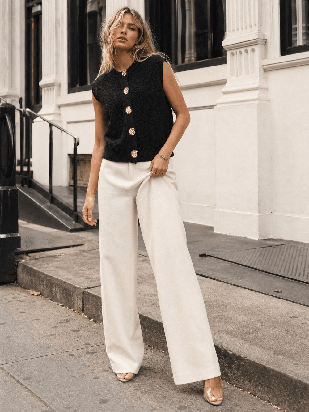 WOMEN'S SHORT SLEEVE BUTTON UP KNIT TOP