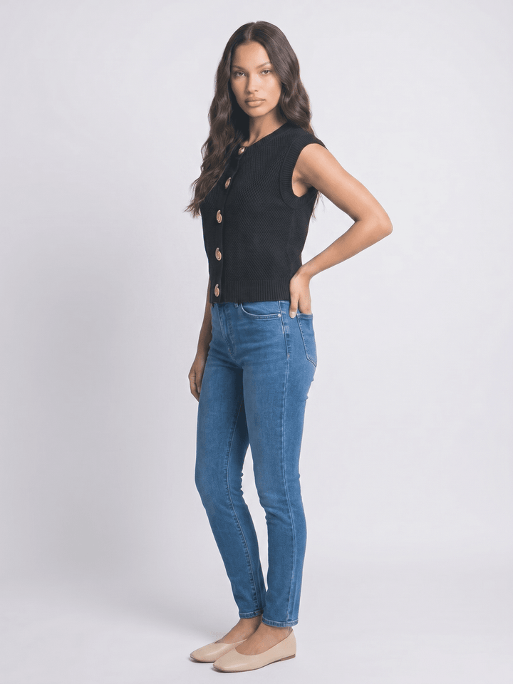 WOMEN'S SHORT SLEEVE BUTTON UP KNIT TOP
