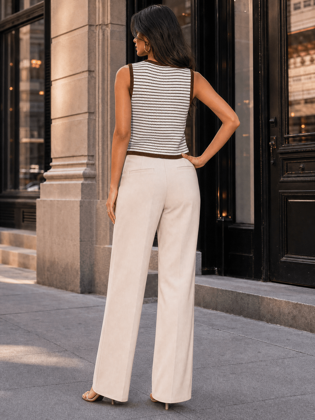 WOMEN'S SLEEVELESS BUTTON UP COLORBLOCK KNITTED TOP