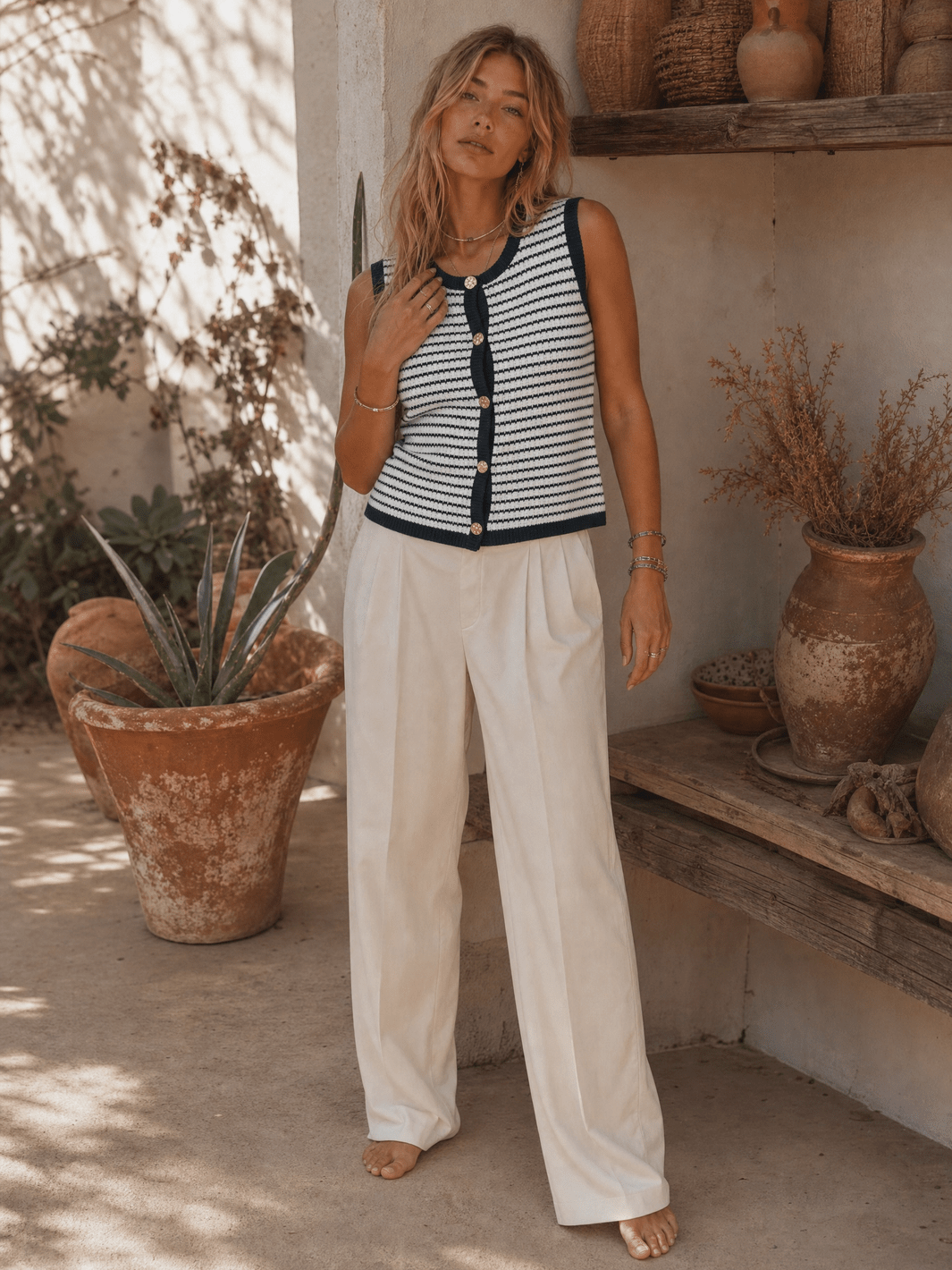 WOMEN'S SLEEVELESS BUTTON UP COLORBLOCK KNITTED TOP