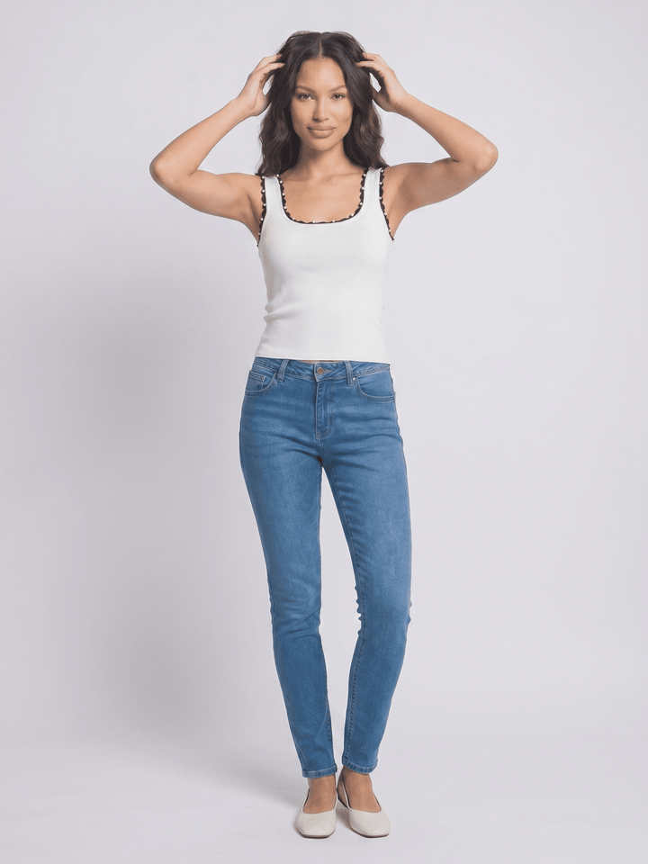 WOMEN'S SLEEVELESS PEARL DETAILED TRIM RIBBED TANK TOP
