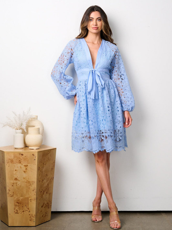WOMEN'S LONG SLEEVE V-NECK CROCHET DETAILED MINI DRESS