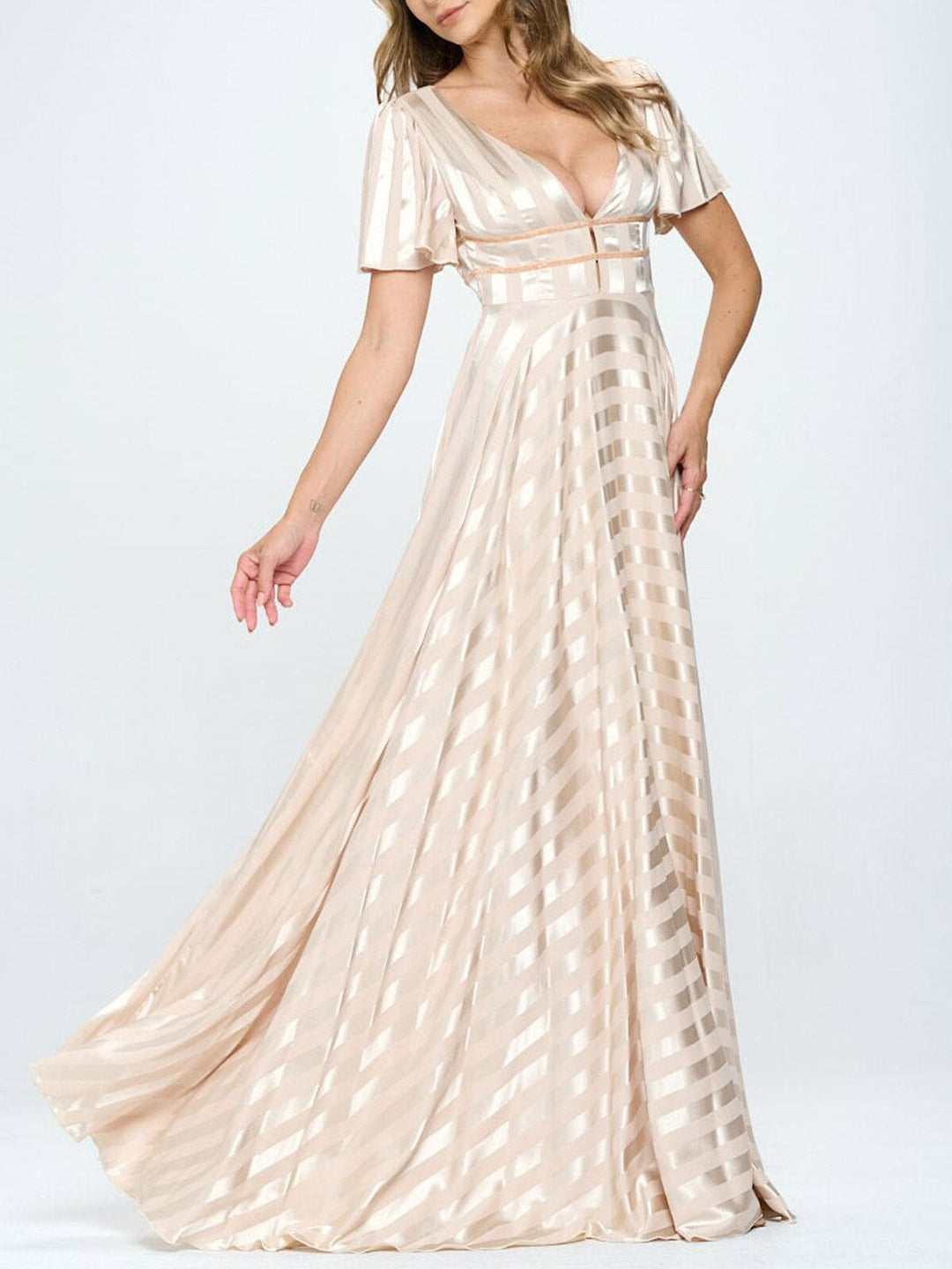 WOMEN'S SHORT SLEEVE V-NECK LOW OPEN BACK DETAILED MAXI DRESS