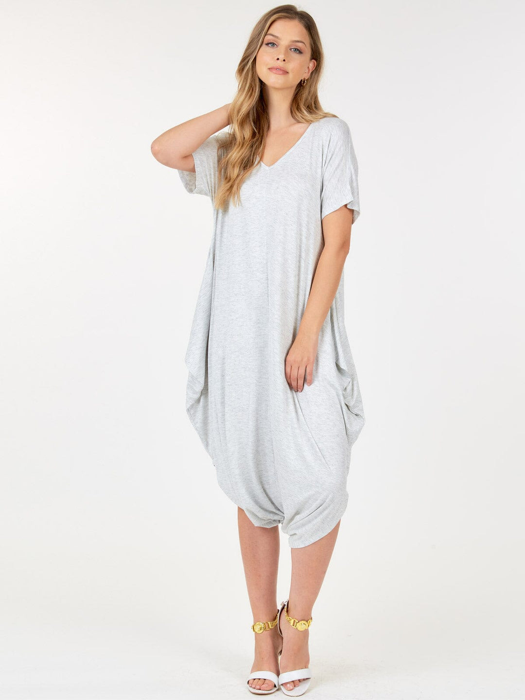 WOMEN'S SHORT SLEEVE V-NECK LOOSE FIT JUMPSUIT