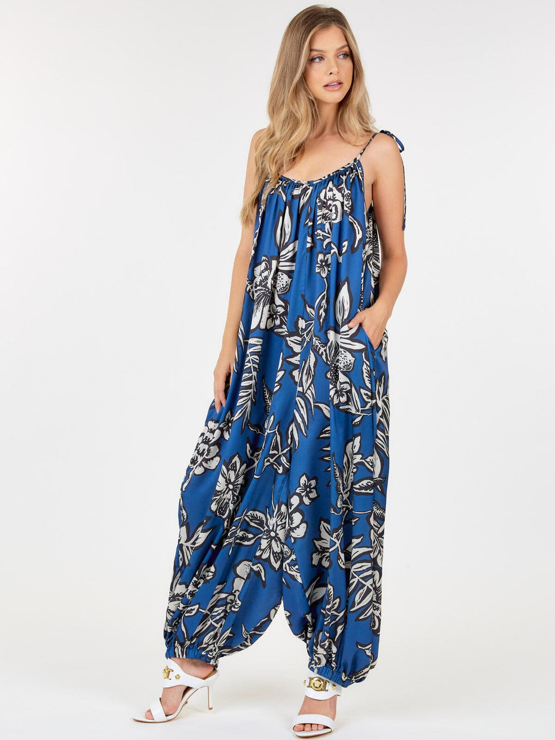 WOMEN'S SLEEVELESS FRONT POCKETS FLORAL PRINT JUMPSUIT
