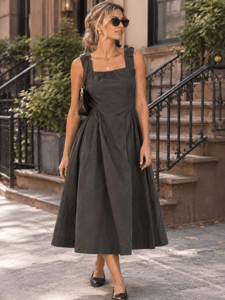 WOMEN'S SLEEVELESS SQUARE NECK FRONT POCKETS FIT & FLARE MAXI DRESS
