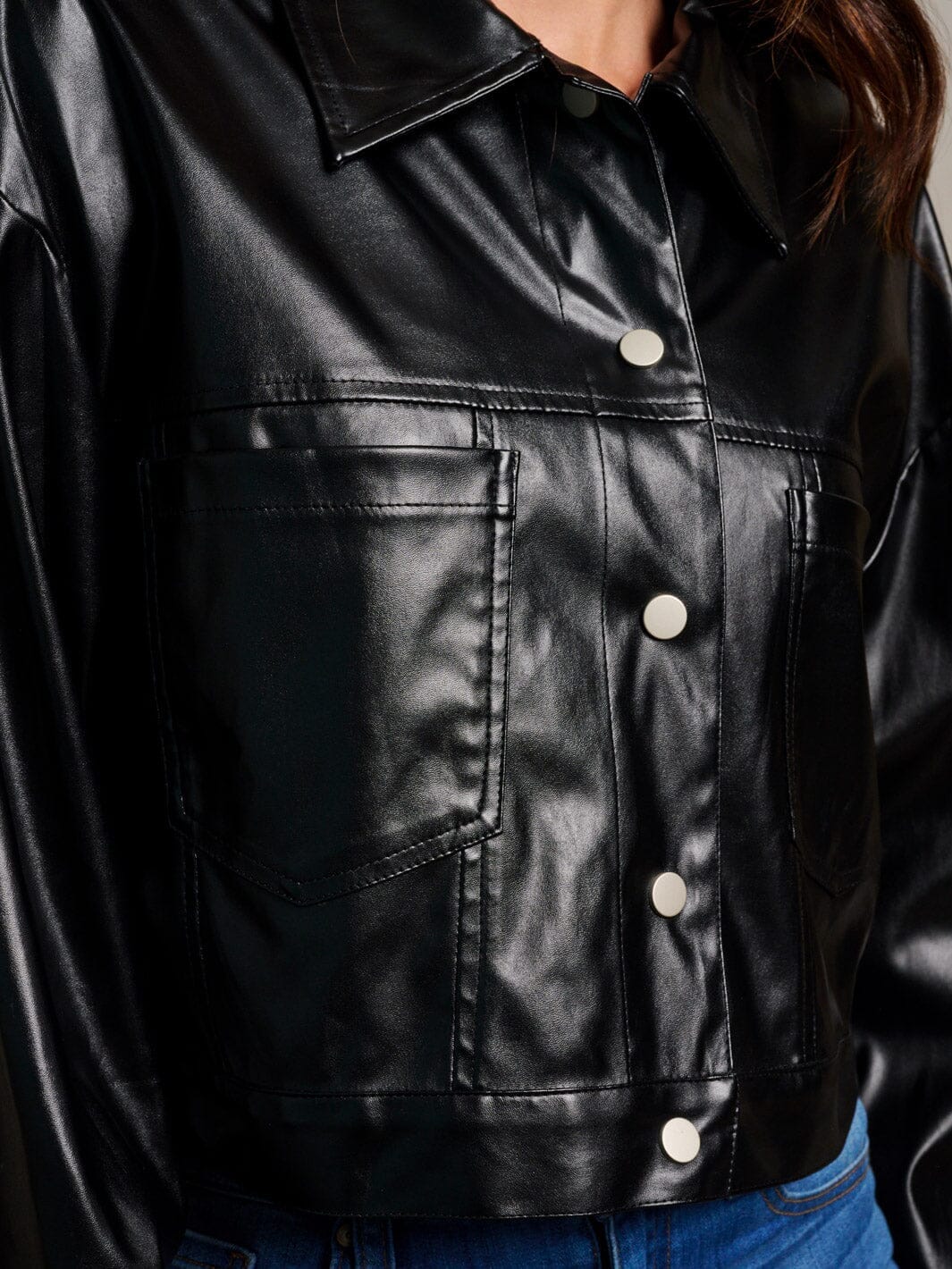 WOMEN'S LONG SLEEVE BUTTON CLOSURE POCKETS PU PLEATHER JACKET