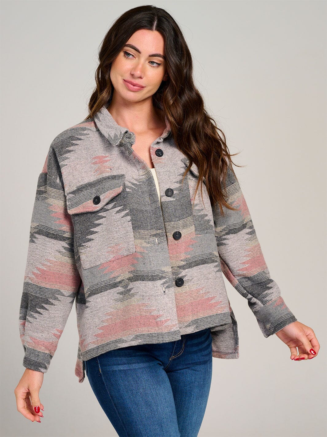 WOMEN'S LONG SLEEVE FRONT POCKET BUTTON UP HIGH-LOW PRINTED SHACKET