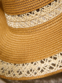 WOMEN'S STRAW SUN HAT WITH MATCHING WOVEN COLORBLOCK TOTE BAG