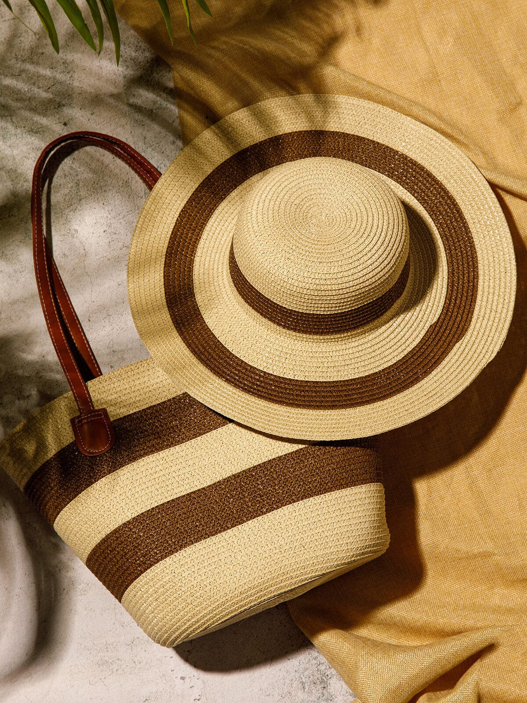 WOMEN'S STRAW SUN HAT WITH MATCHING WOVEN COLORBLOCK TOTE BAG