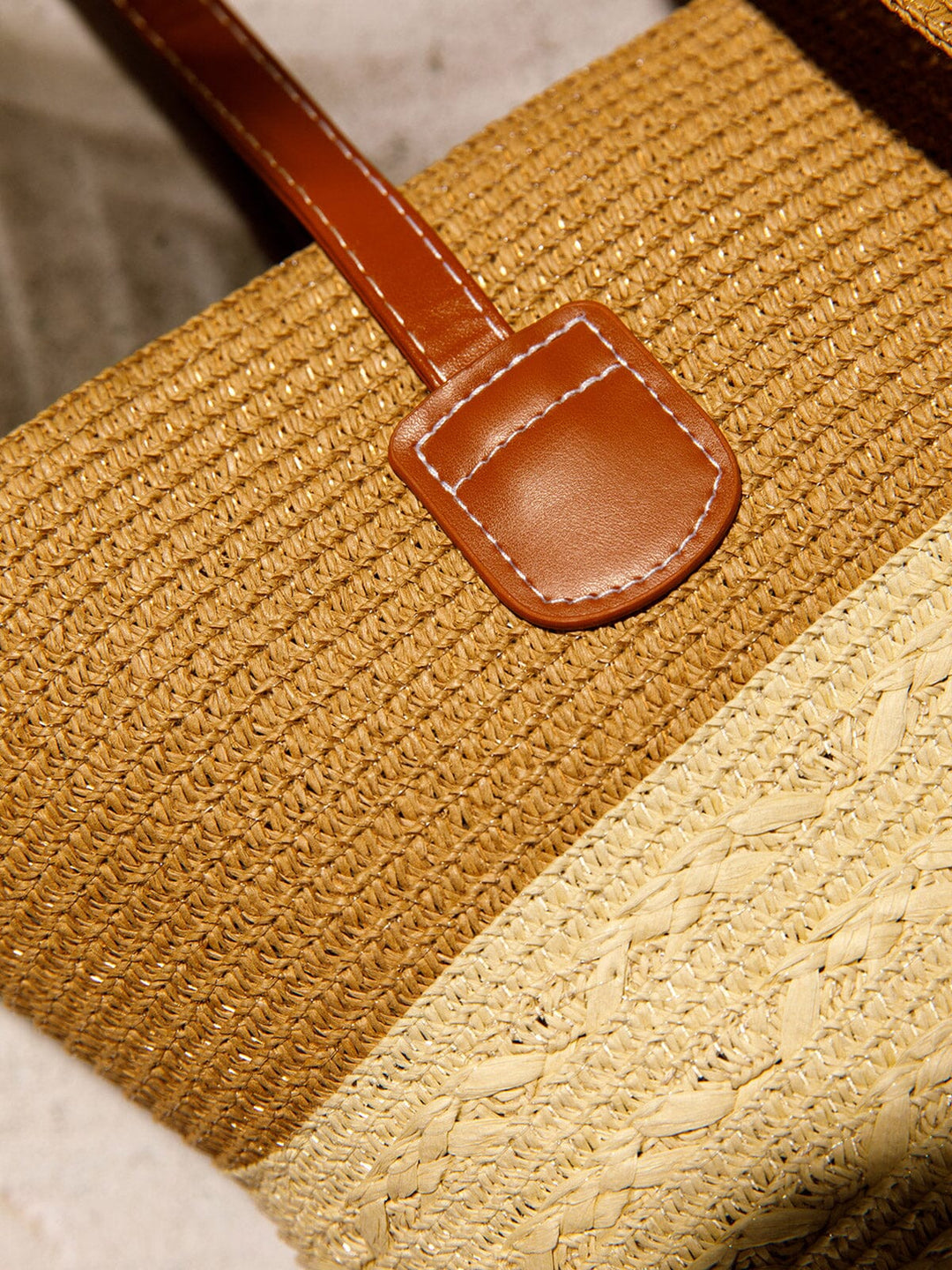 WOMEN'S STRAW SUN HAT WITH MATCHING WOVEN COLORBLOCK TOTE BAG