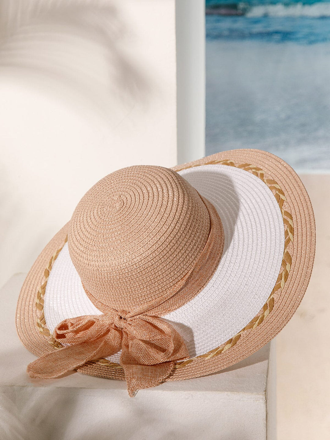 WOMEN'S STRAW SUN HAT WITH MATCHING WOVEN COLORBLOCK TOTE BAG