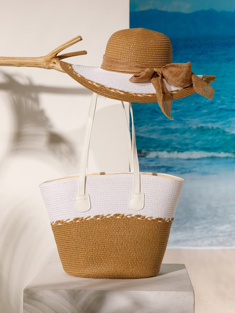 WOMEN'S STRAW SUN HAT WITH MATCHING WOVEN COLORBLOCK TOTE BAG