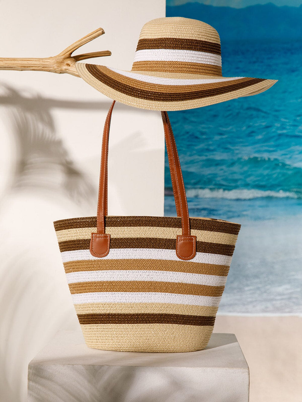 WOMEN'S STRAW SUN HAT WITH MATCHING WOVEN COLORBLOCK TOTE BAG