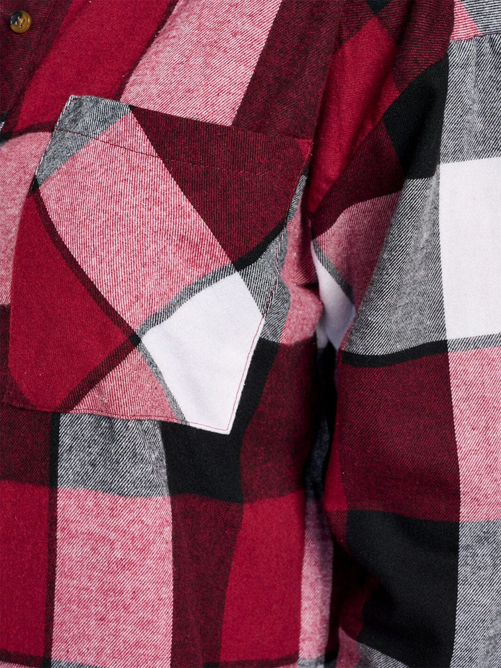 WOMEN'S LONG SLEEVE FRONT POCKET BUTTON UP PLAID SHIRT