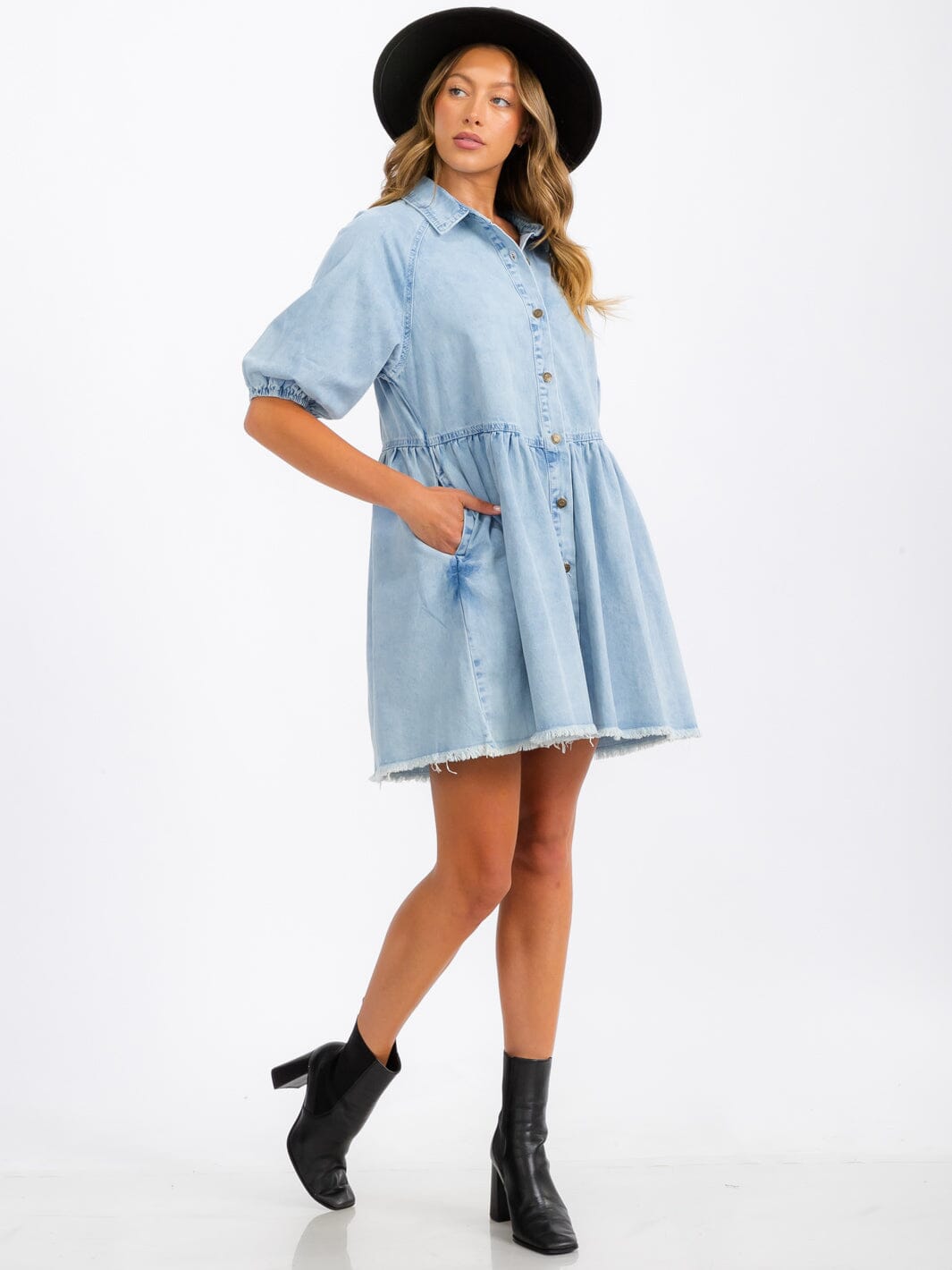 WOMEN'S SHORT SLEEVE BUTTON UP POCKETS DENIM WASHED MINI DRESS