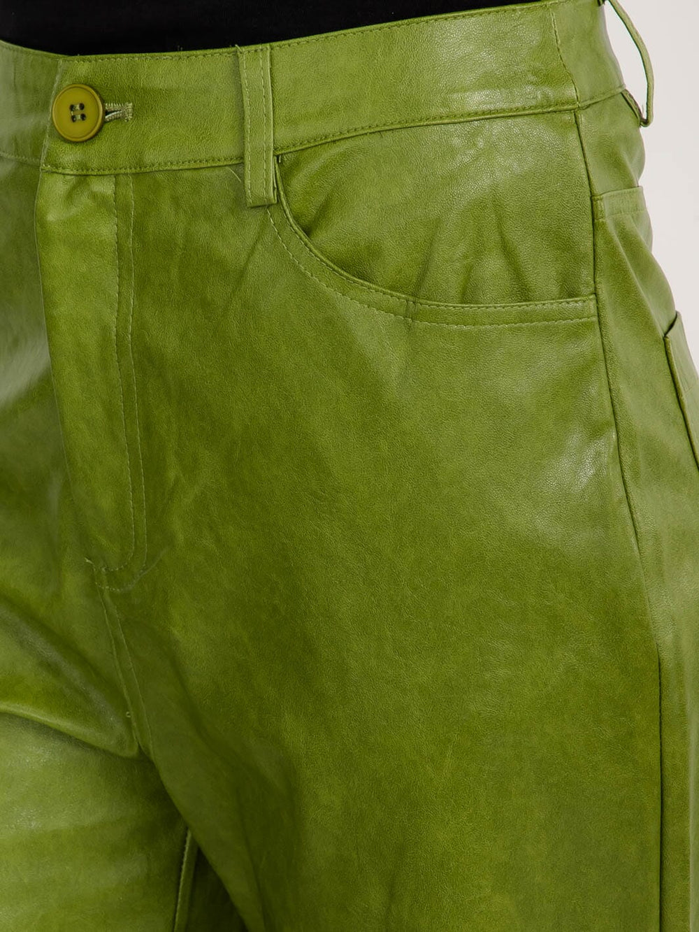 WOMEN'S BUTTON CLOSURE POCKETS PU PLEATHER PANTS