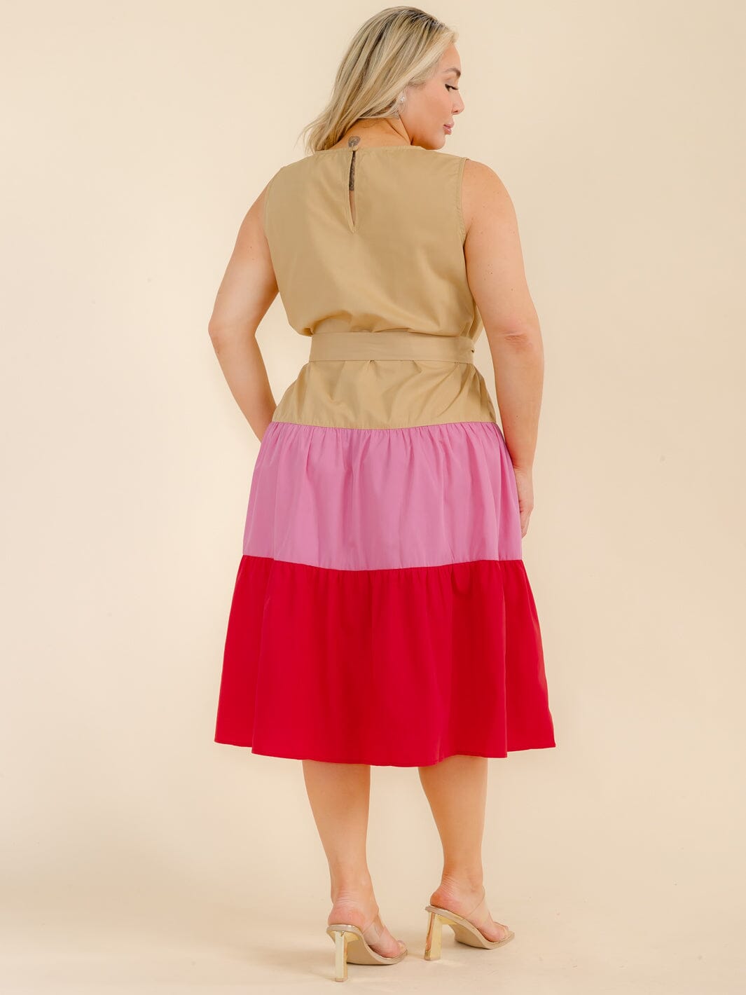 PLUS SIZE SLEEVELESS TIERED COLORBLOCK SELF TIE MIDI DRESS