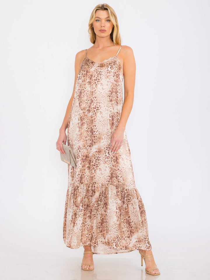 WOMEN'S SLEEVELESS TIERED ANIMAL PRINT MAXI DRESS