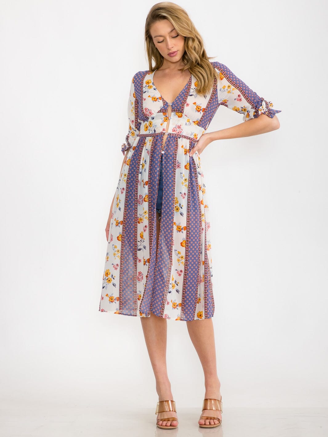 WOMEN'S SHORT SLEEVE BUTTON UP FLORAL KIMONO