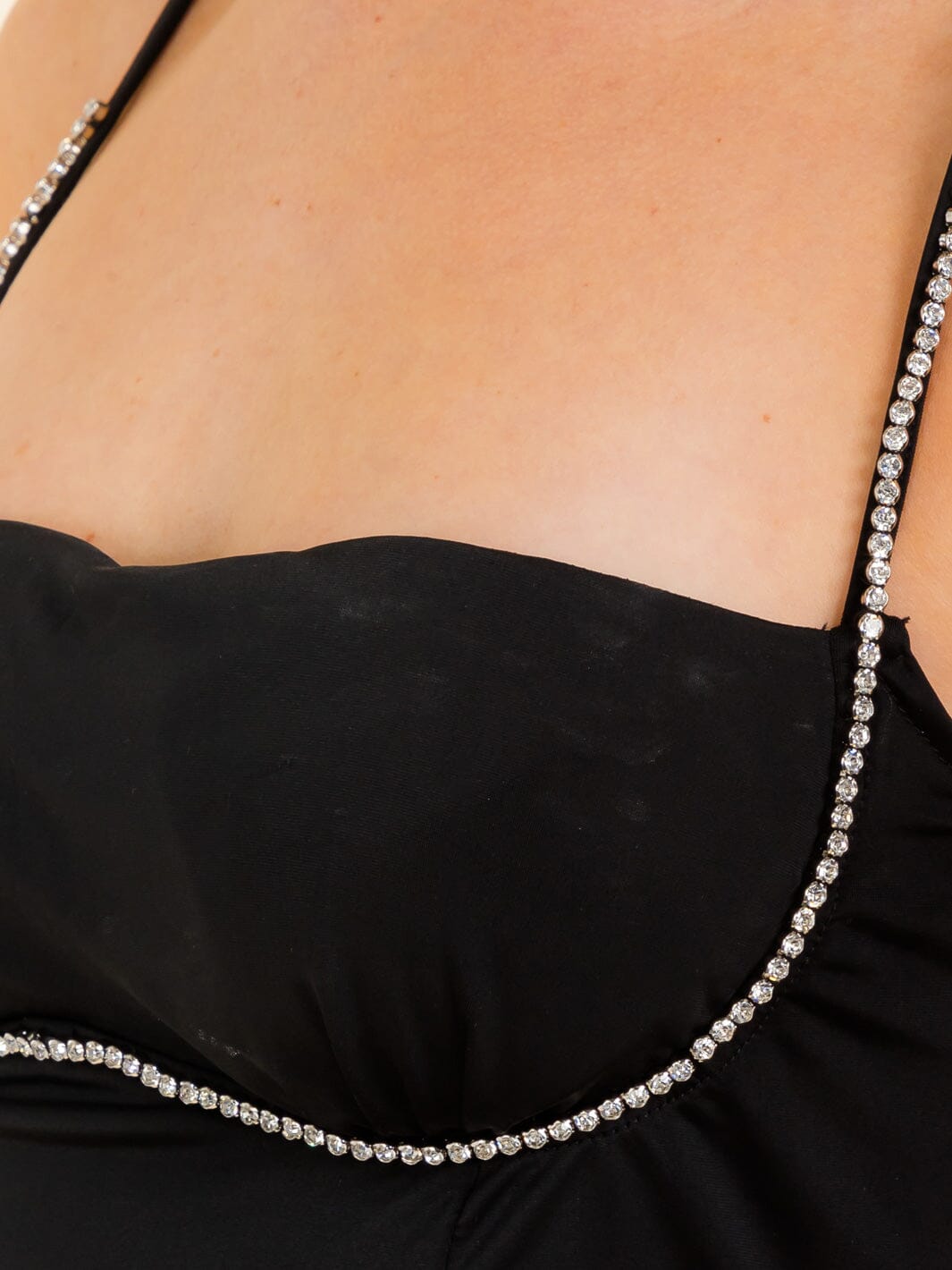 WOMEN'S SLEEVELESS OPEN BACK STUDS DETAILED MINI DRESS