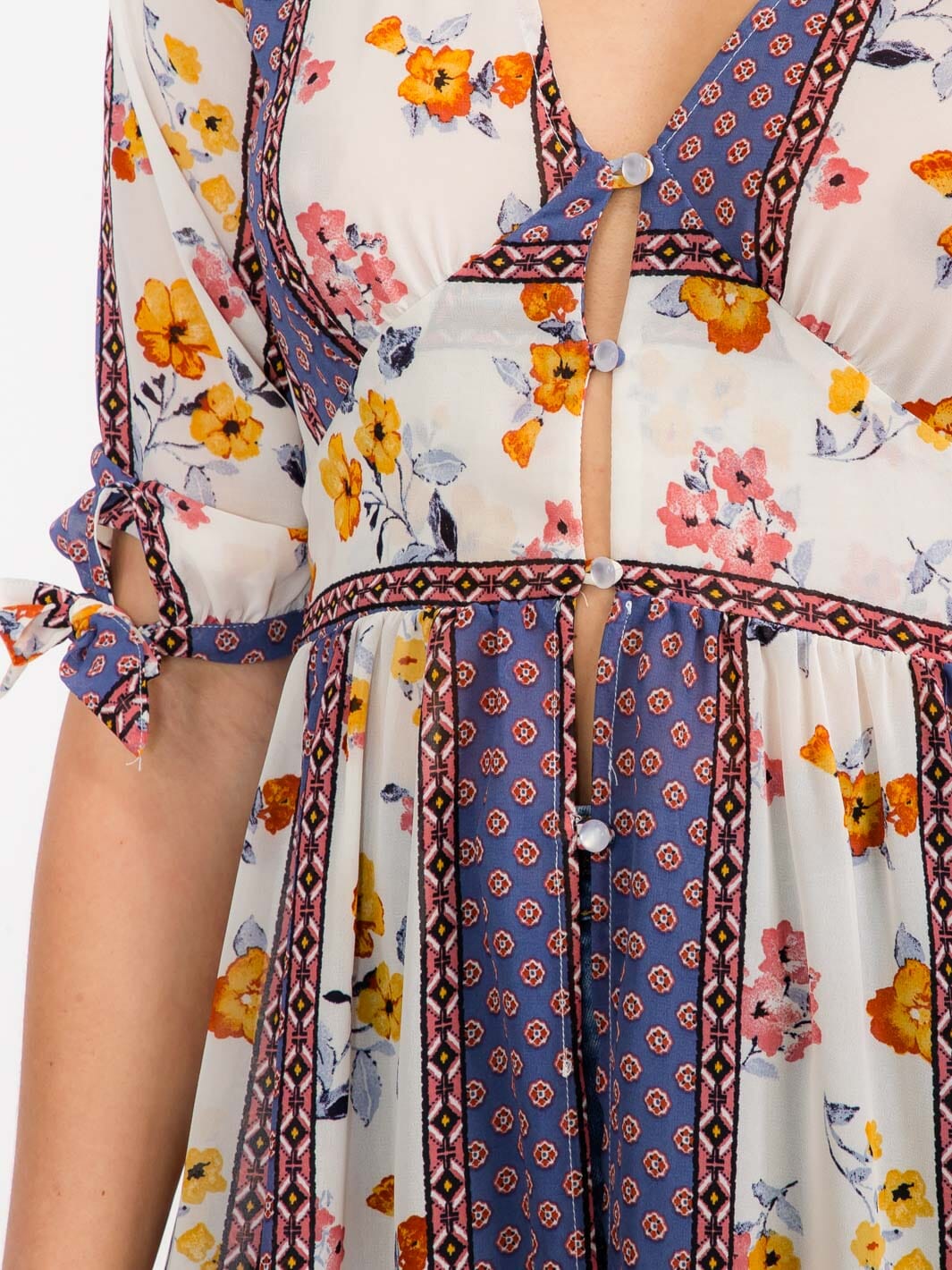 WOMEN'S SHORT SLEEVE BUTTON UP FLORAL KIMONO