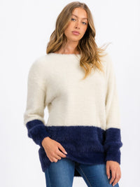 WOMEN'S LONG SLEEVE FUZZY COLORBLOCK PULLOVER SWEATER