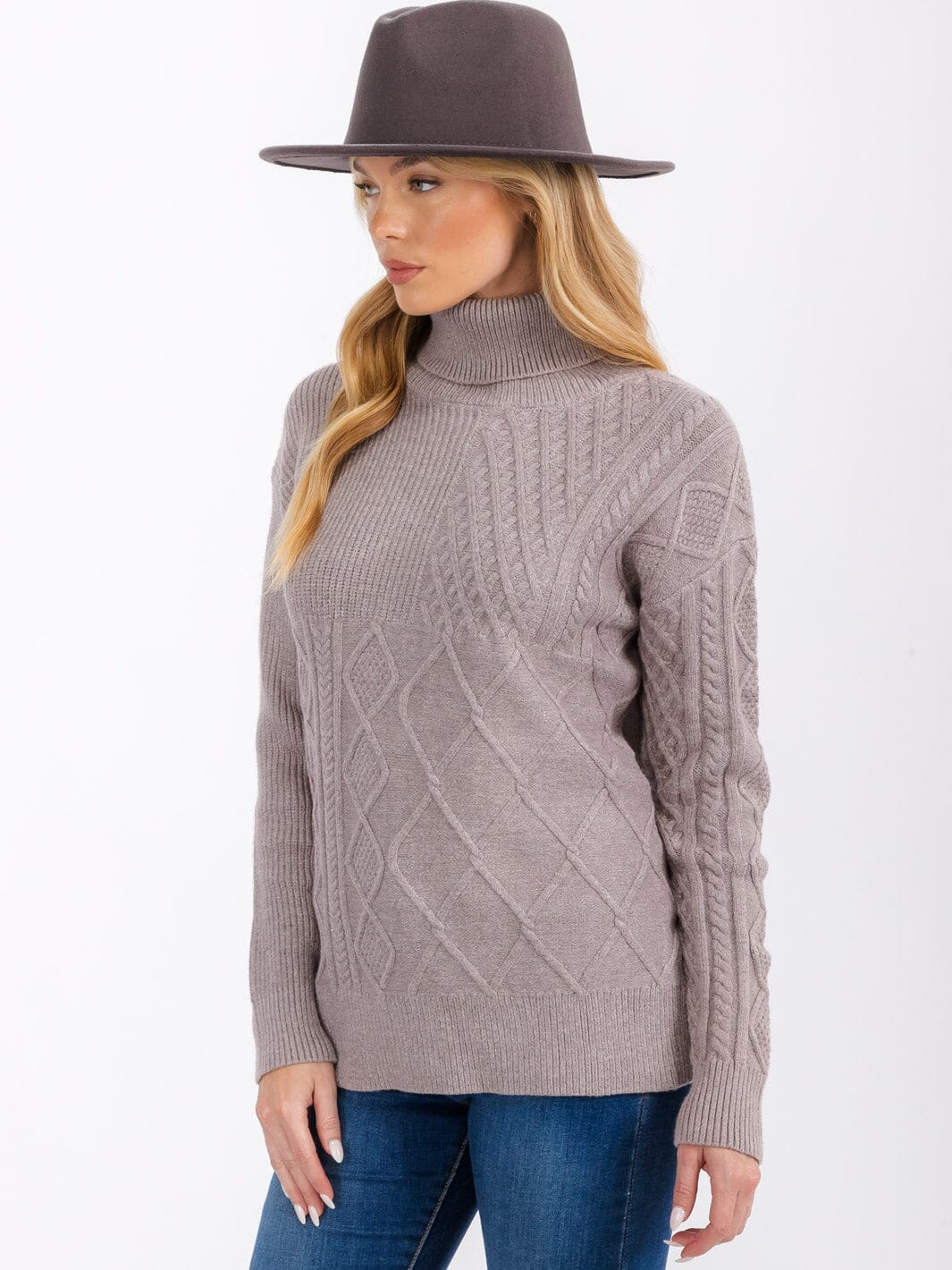WOMEN'S LONG SLEEVE TURTLE NECK CABLE KNIT PULLOVER SWEATER