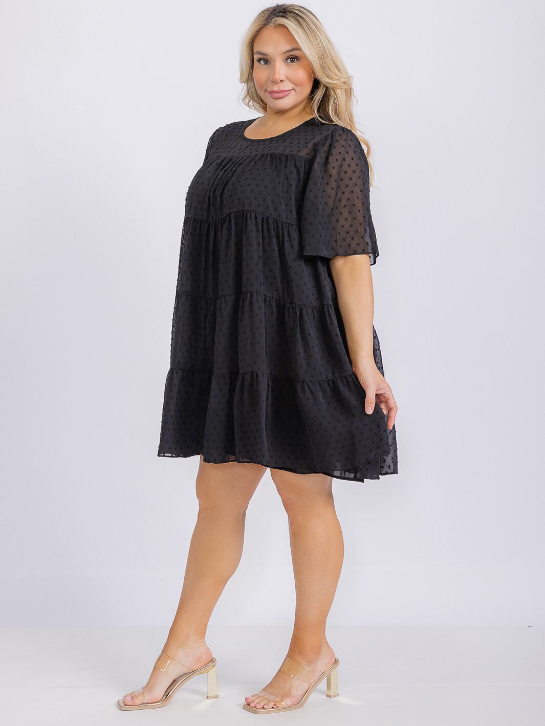 PLUS SIZE SHORT SLEEVE TIERED SWISS DOTS TUNIC MINI DRESS