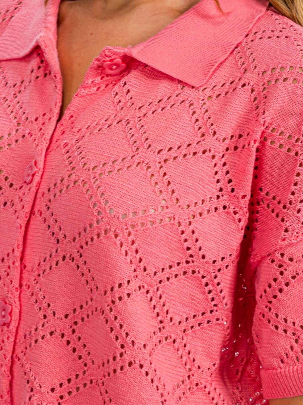 WOMEN'S SHORT SLEEVE BUTTON UP KNIT DETAILED TOP