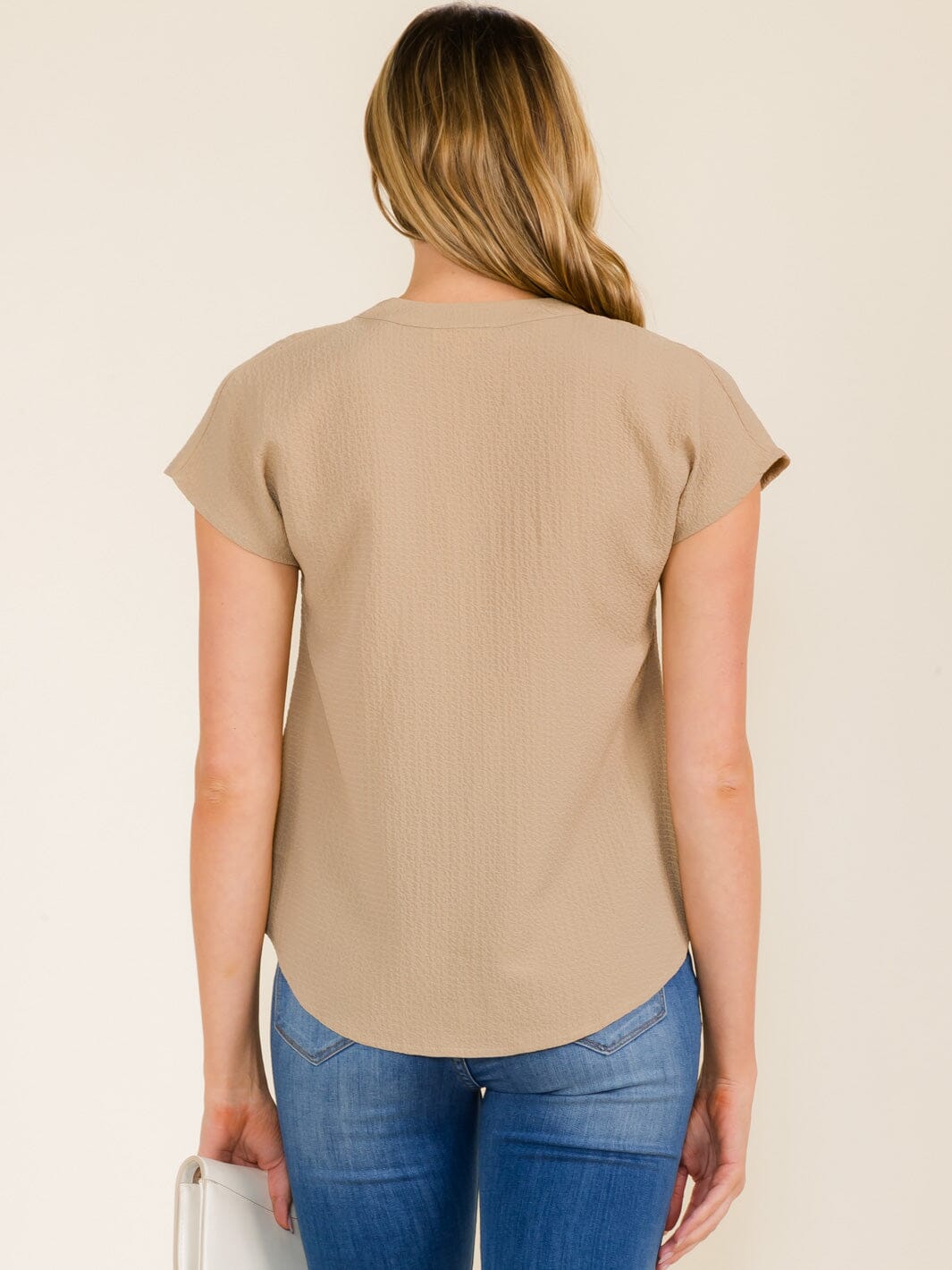WOMEN'S SHORT SLEEVE V-NECK BLOUSE