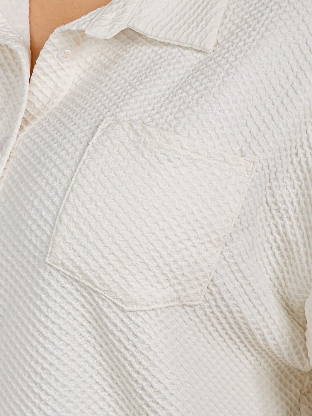 PLUS SIZE SHORT SLEEVE FRONT POCKETS BUTTON UP BLOUSE