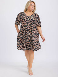 PLUS SIZE SHORT SLEEVE V-NECK FRONT POCKETS ANIMAL PRINT TUNIC MINI DRESS