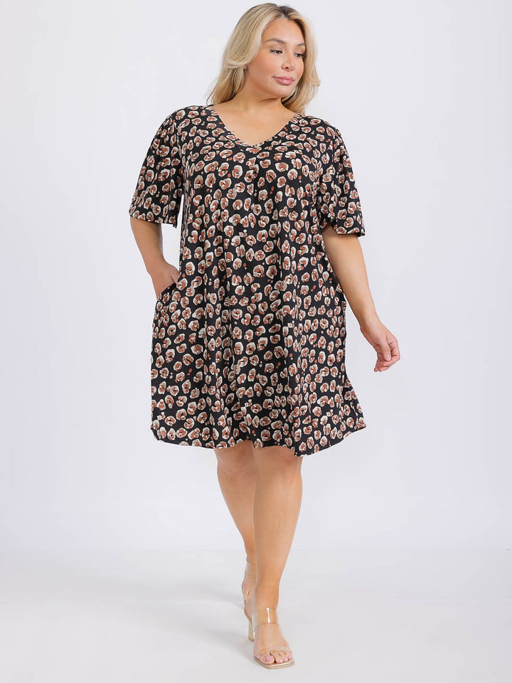 PLUS SIZE SHORT SLEEVE V-NECK FRONT POCKETS ANIMAL PRINT TUNIC MINI DRESS