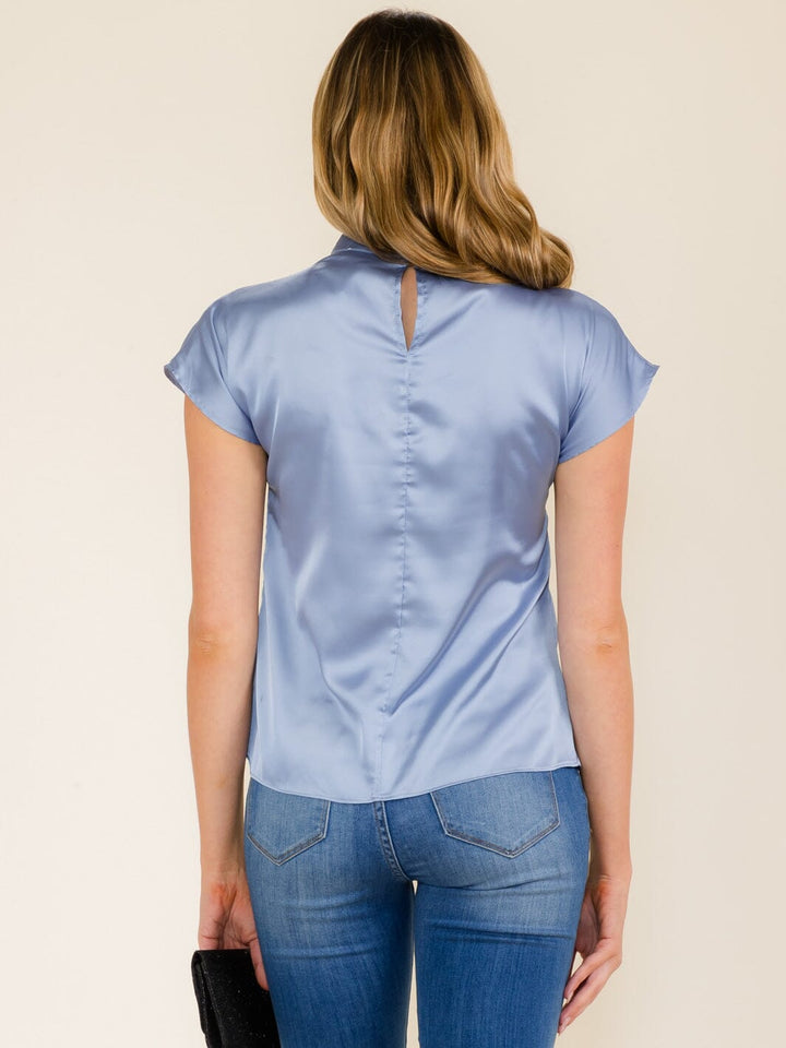 WOMEN'S SHORT SLEEVE FRONT DETAILED SATIN BLOUSE