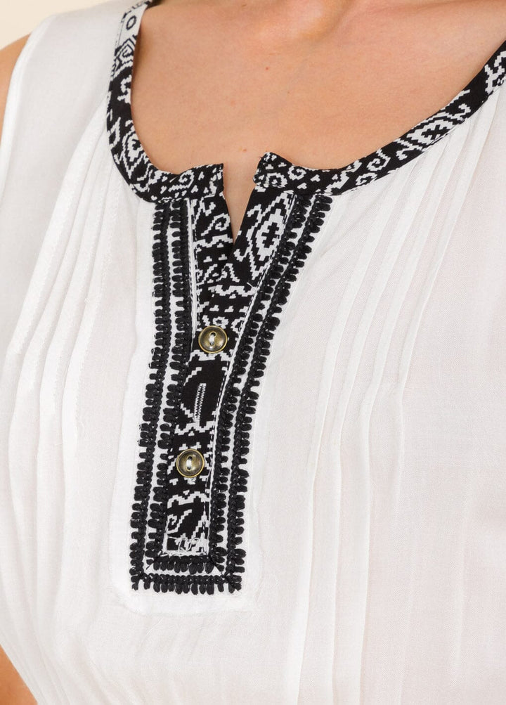 WOMEN'S SLEEVELESS V-NECK SMOCK WAIST EMBROIDERY MINI DRESS