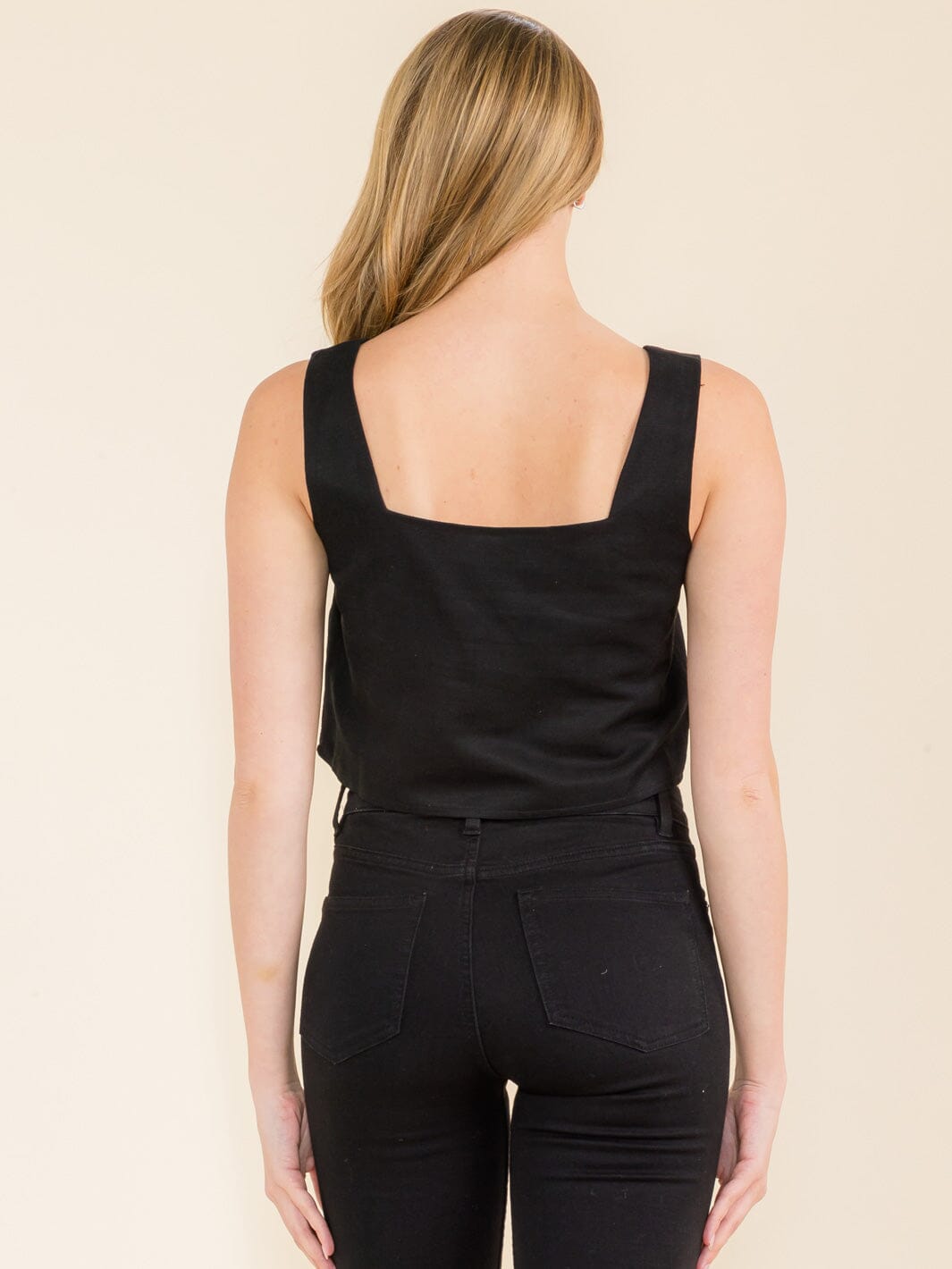 WOMEN'S SLEEVELESS SQUARE NECK CROP TANK TOP