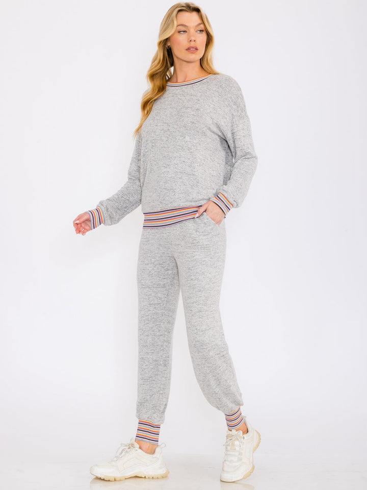 WOMEN'S LONG SLEEVE TOP & JOGGER LEG PANTS TRIM DETAILED 2PC. SET