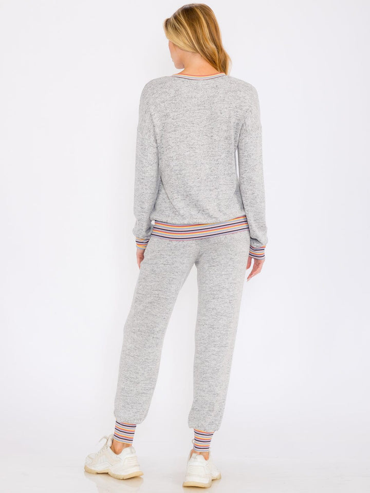 WOMEN'S LONG SLEEVE TOP & JOGGER LEG PANTS TRIM DETAILED 2PC. SET