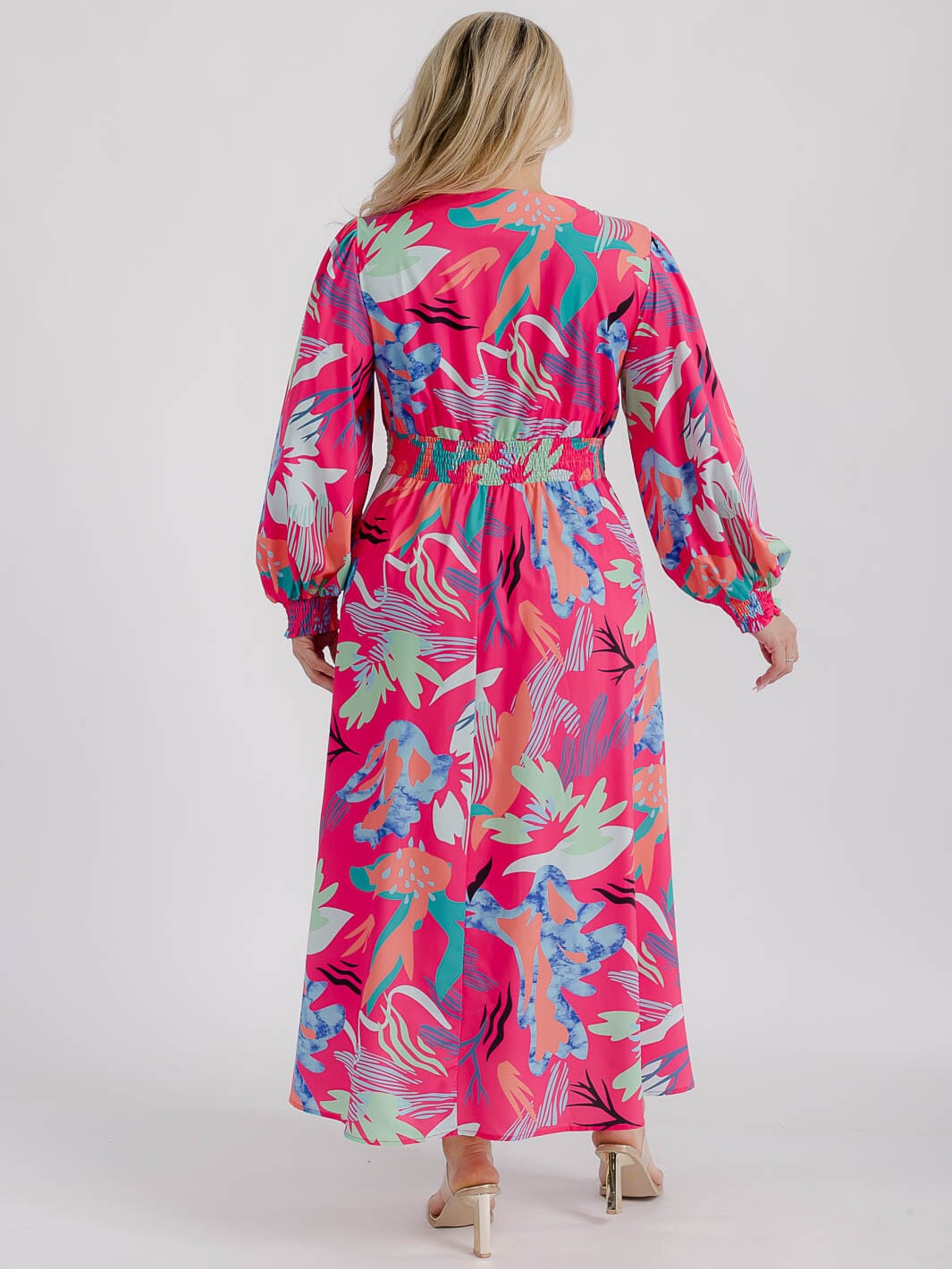 PLUS SIZE LONG SLEEVE V-NECK FLORAL MAXI DRESS