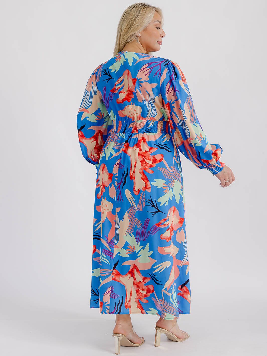 PLUS SIZE LONG SLEEVE V-NECK FLORAL MAXI DRESS