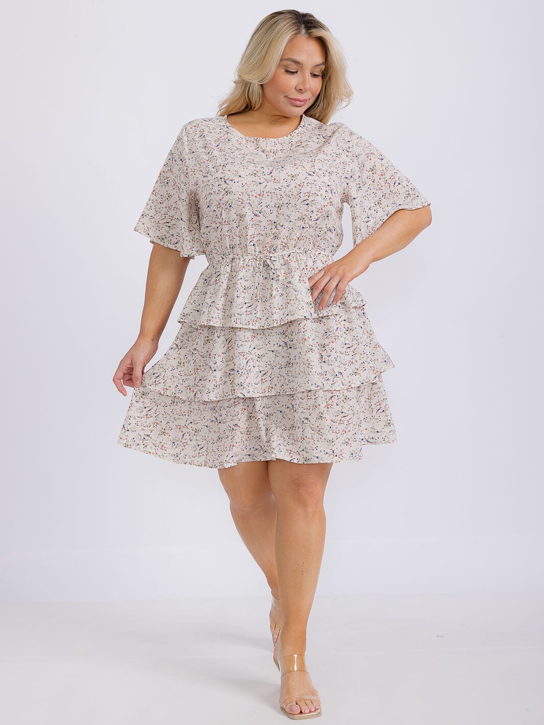 PLUS SIZE TIERED FLOWER PRINT MINI DRESS
