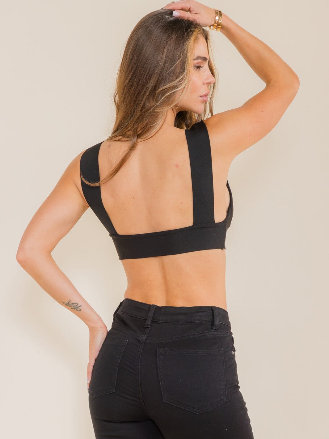 WOMEN'S SLEEVELESS V-NECK BANDGAGE CROP TANK TOP