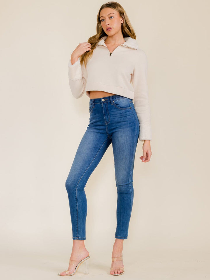 WOMEN'S LONG SLEEVE ZIP UP SHERPA DETAILED CROP SWEATER