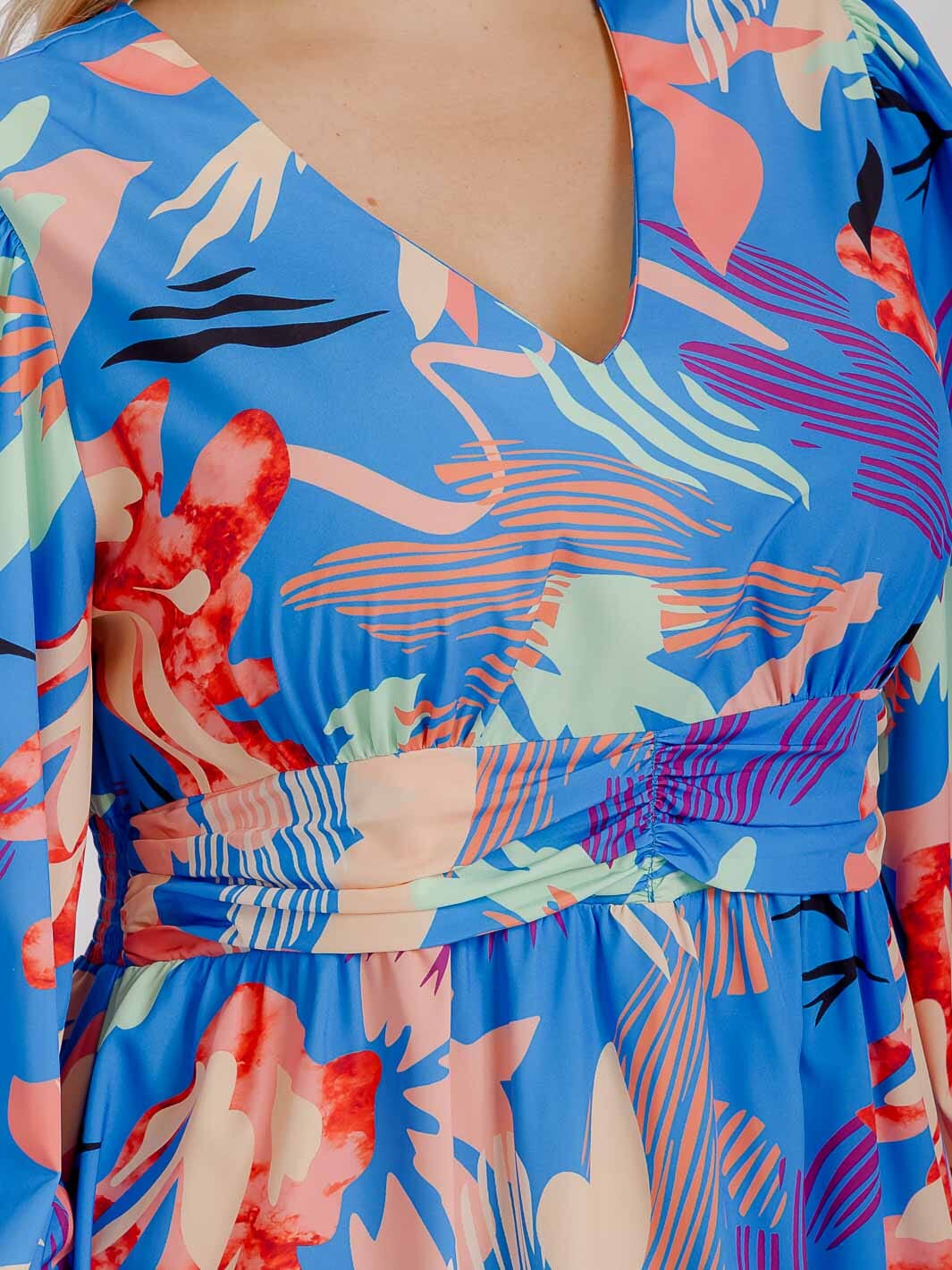 PLUS SIZE LONG SLEEVE V-NECK FLORAL MAXI DRESS