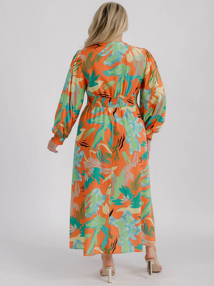 PLUS SIZE LONG SLEEVE V-NECK FLORAL MAXI DRESS