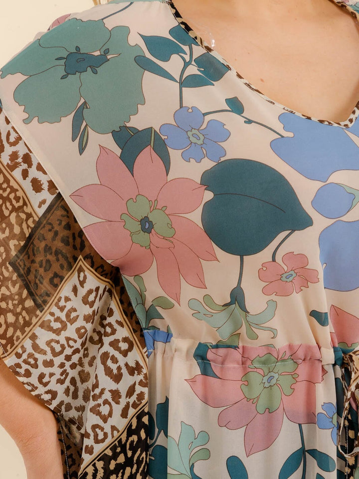 PLUS SIZE SHORT SLEEVE ANIMAL PRINT FLORAL TUNIC BLOUSE