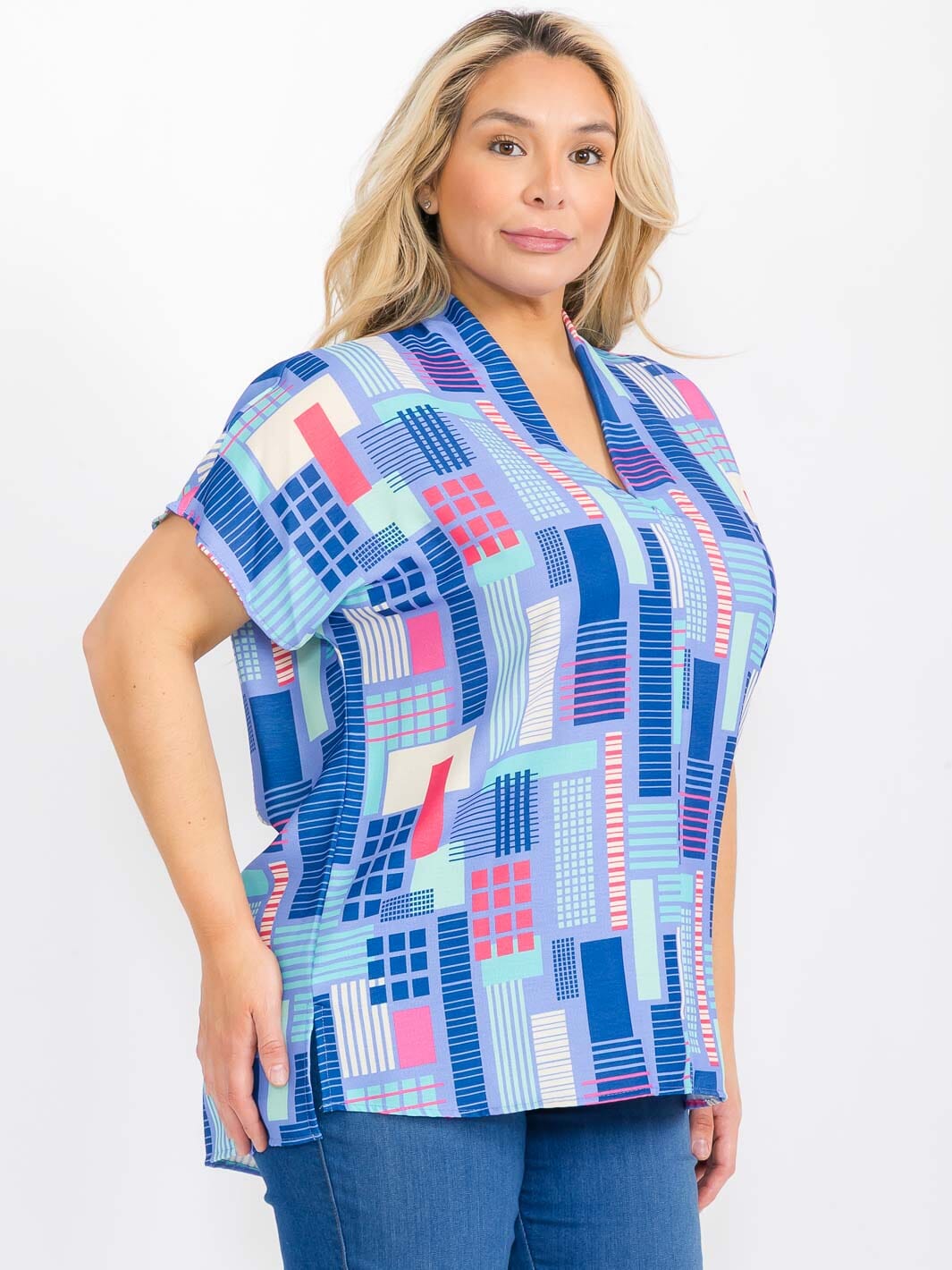 PLUS SIZE SHORT SLEEVE V-NECK MULTI PRINT TUNIC BLOUSE