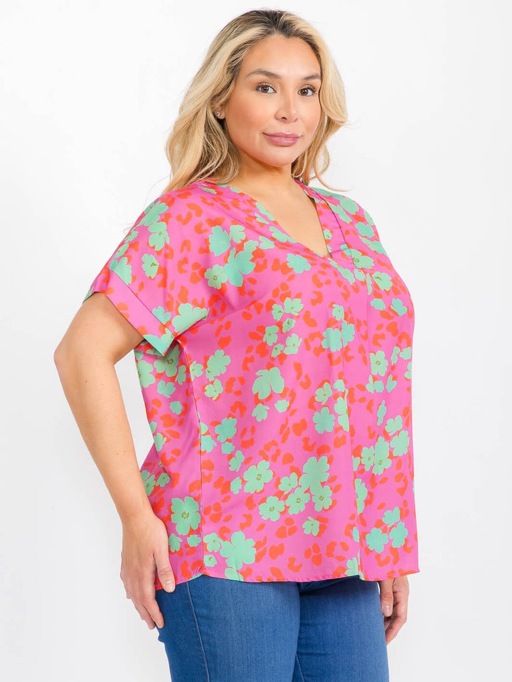 PLUS SIZE SHORT SLEEVE V-NECK FLORAL TUNIC BLOUSE