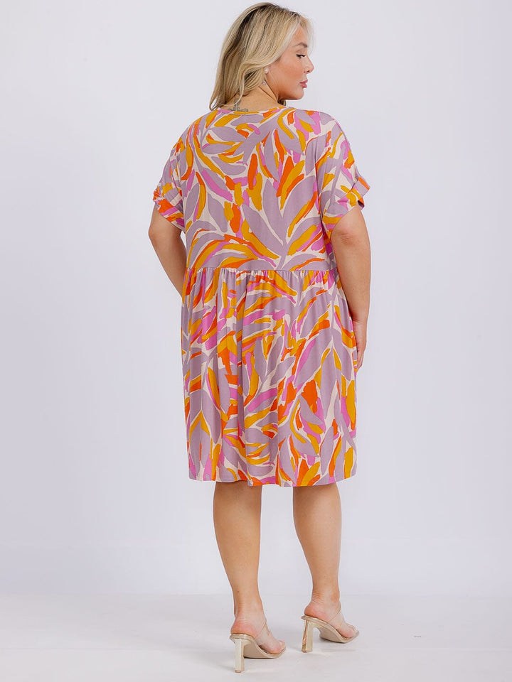 PLUS SIZE SHORT SLEEVE V-NECK MULTI PRINT FRONT POCKETS TUNIC MINI DRESS
